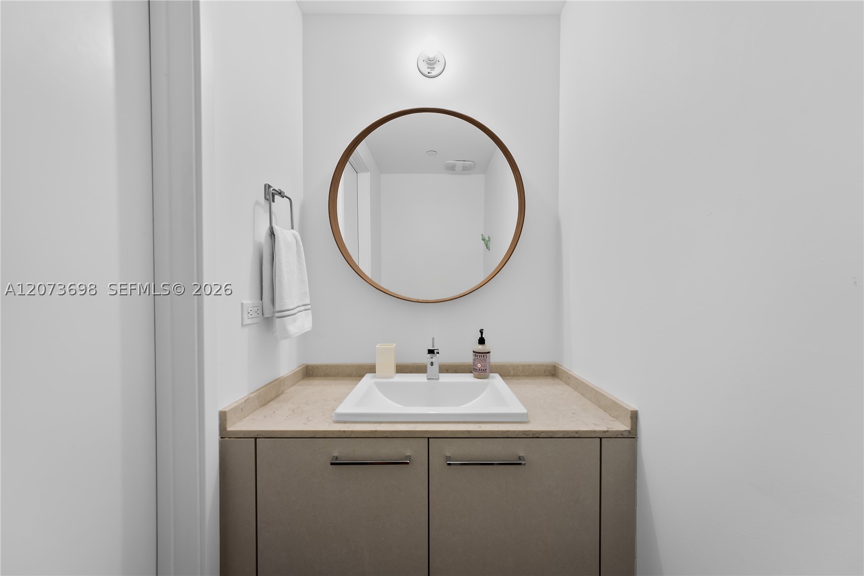 1010 Brickell Ave 1911 Property Photo 15