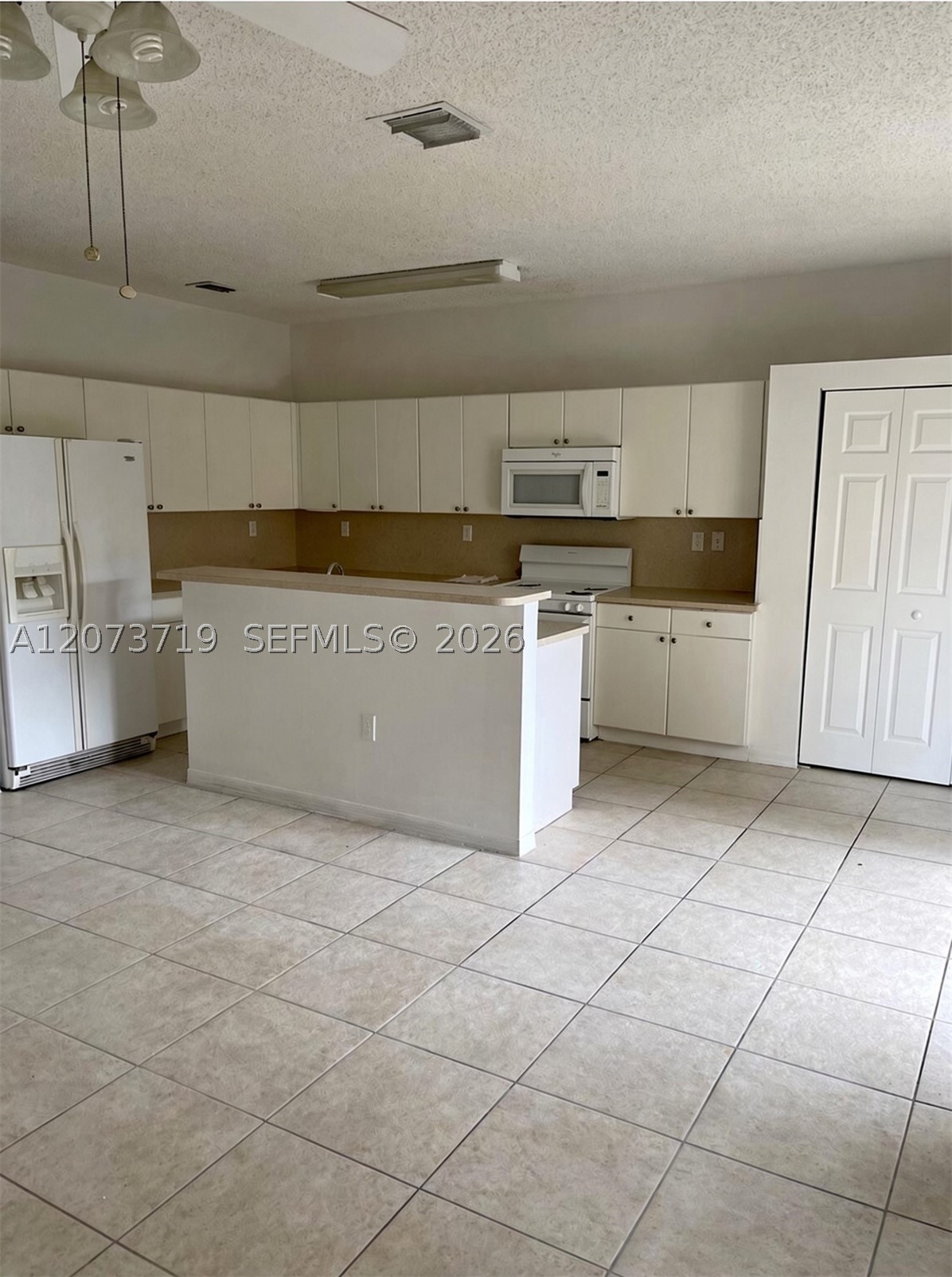 2357 Se 23rd Dr 2357 Property Photo 3