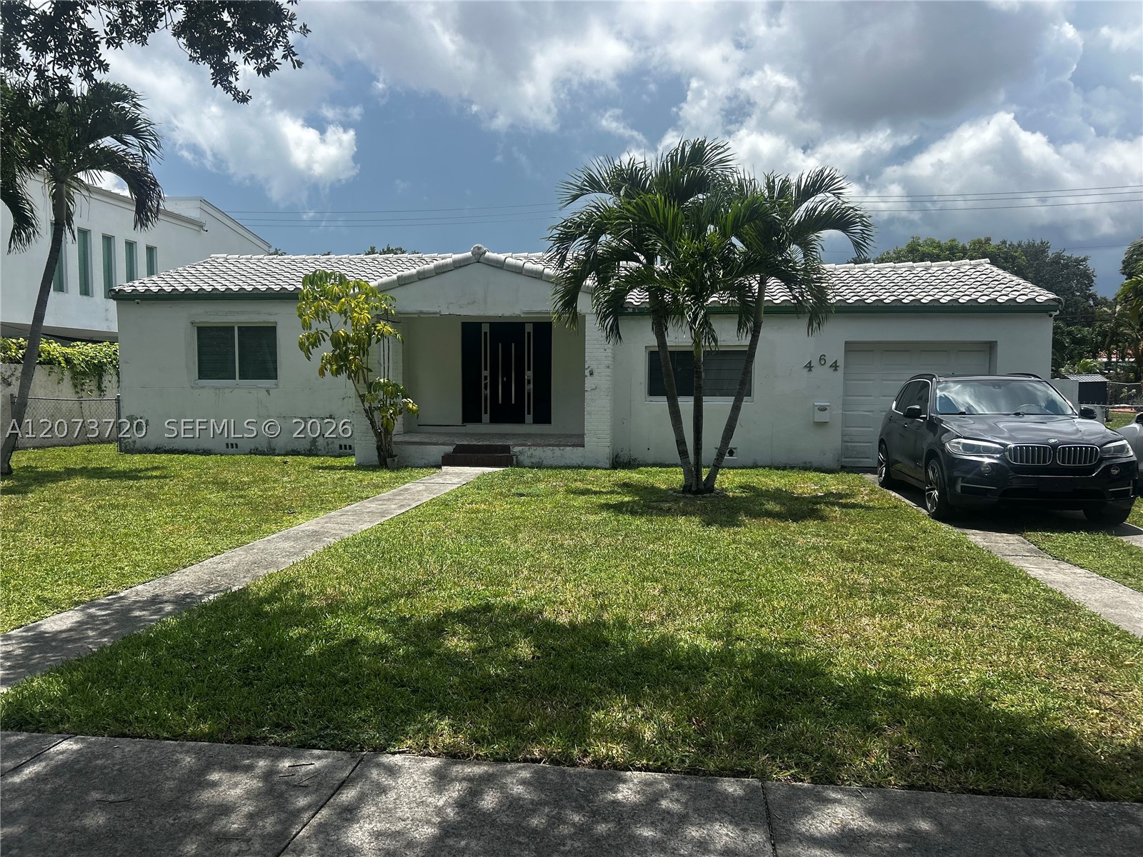 464 Minola Dr Property Photo 1