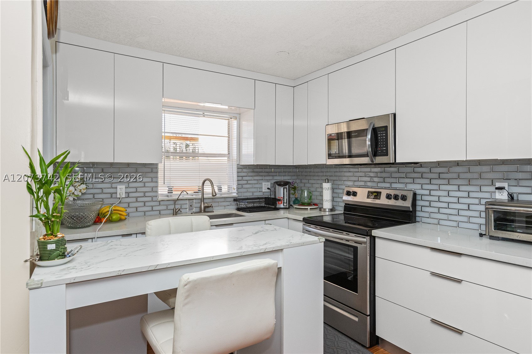 5300 Washington St E209 Property Photo 1