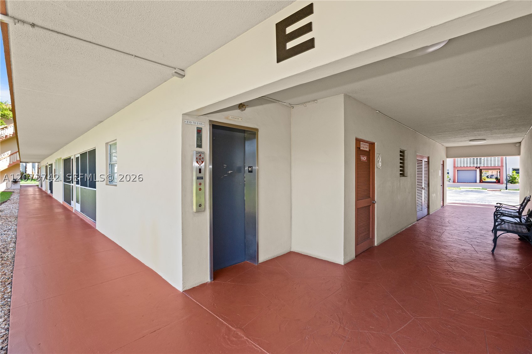 5300 Washington St E209 Property Photo 8