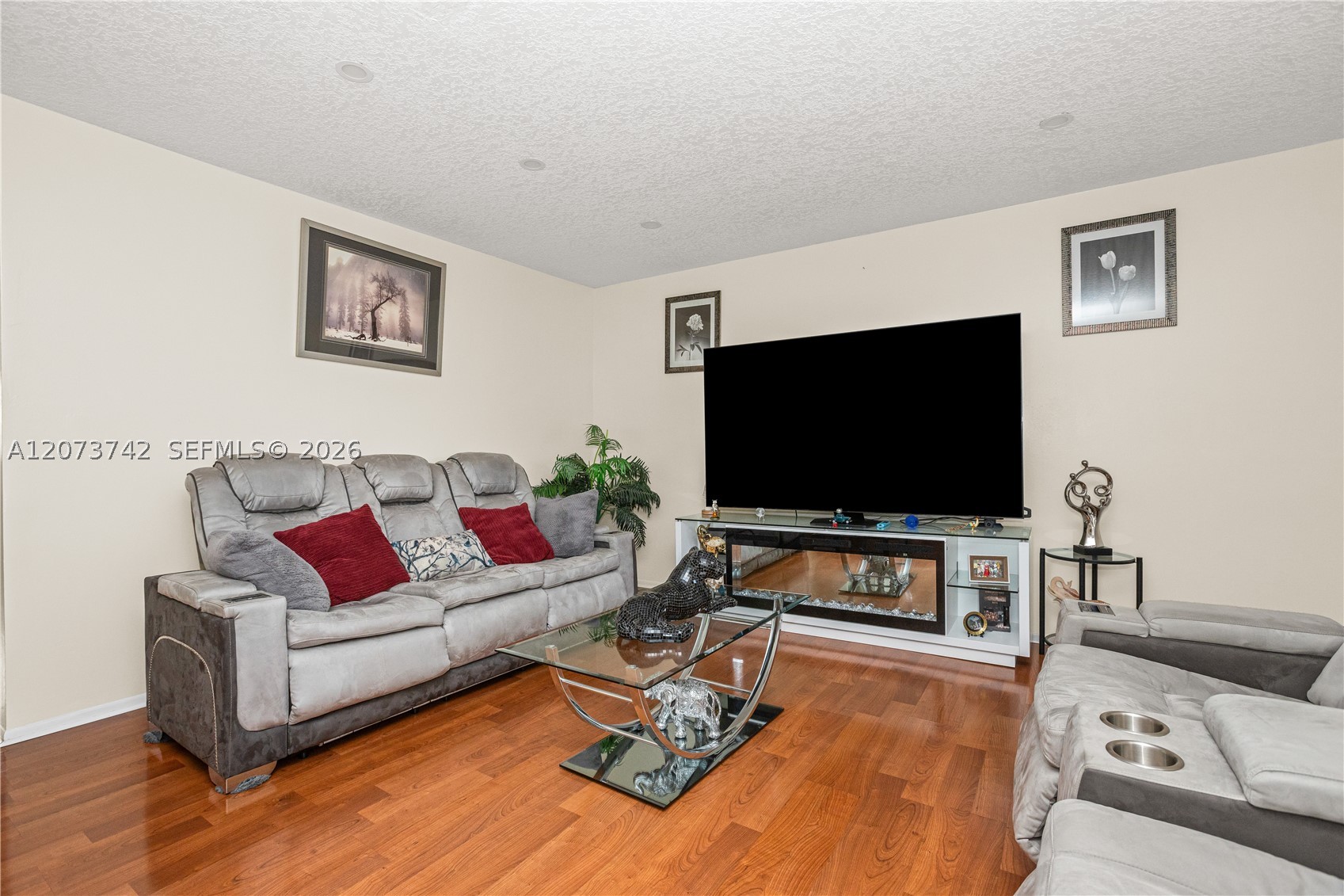 5300 Washington St E209 Property Photo 11
