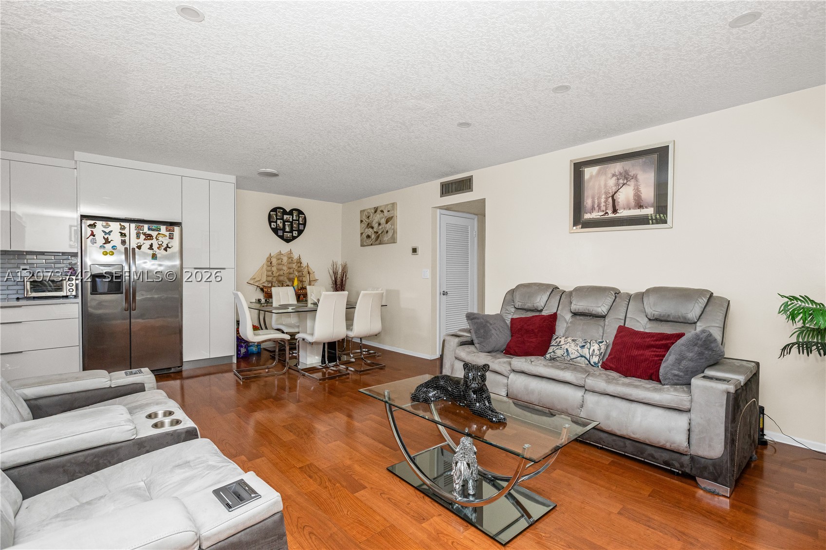5300 Washington St E209 Property Photo 12