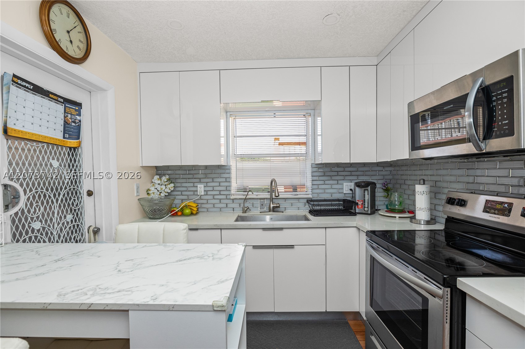 5300 Washington St E209 Property Photo 14