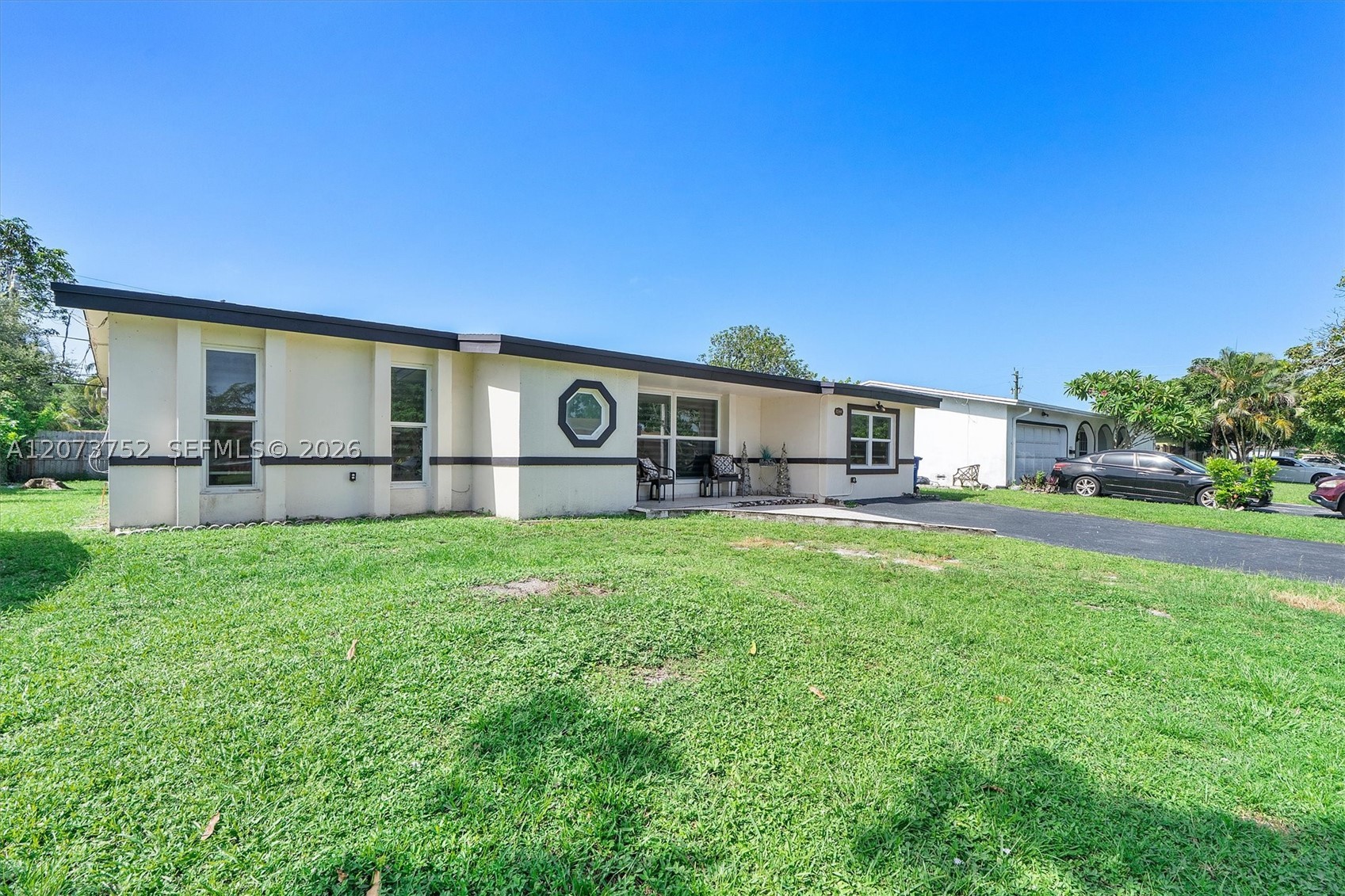 8544 Sheraton Dr Property Photo 4