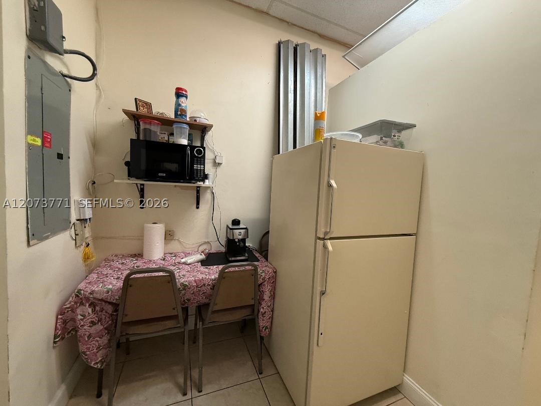 A12073771 Property Photo 9