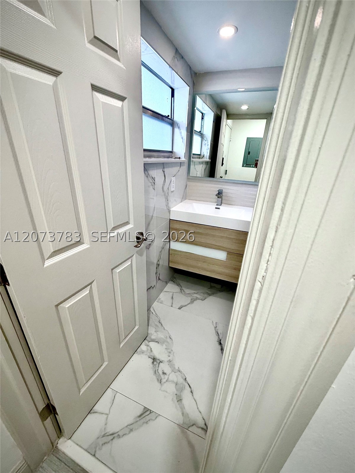 4000 Ne 170th St 207 Property Photo 15