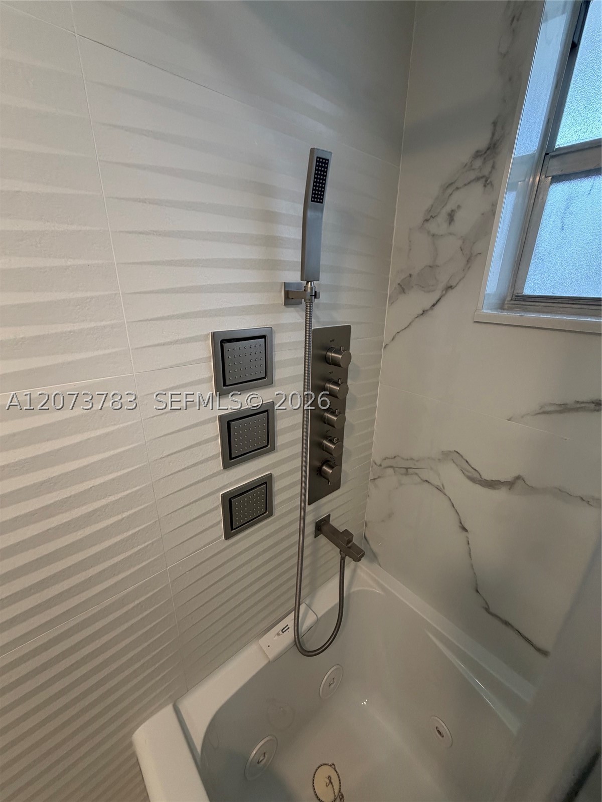 4000 Ne 170th St 207 Property Photo 26