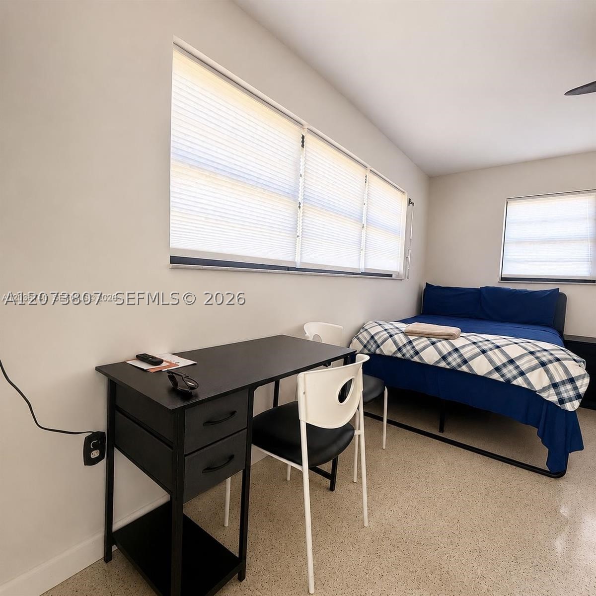 3202 Pierce St Property Photo 5