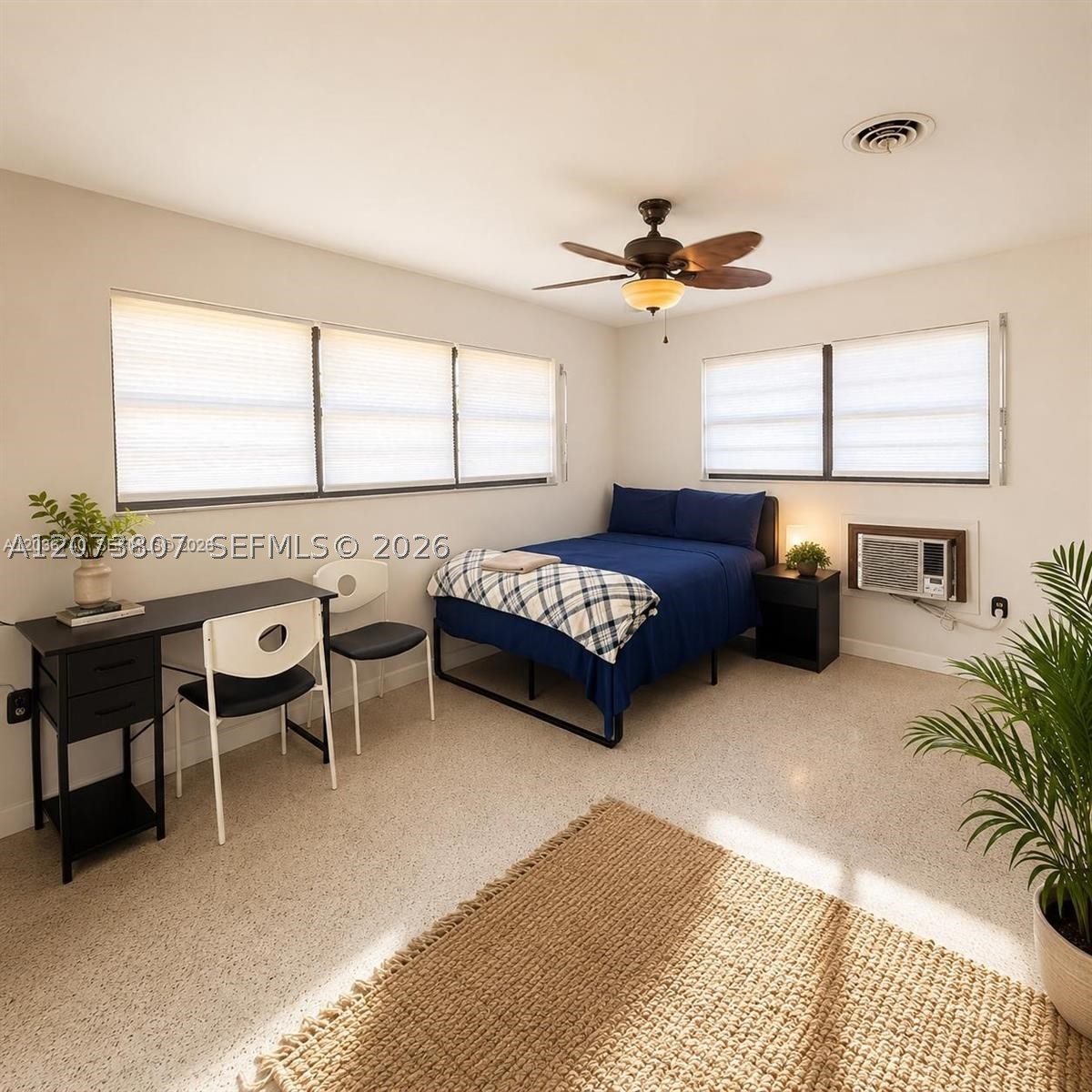 3202 Pierce St Property Photo 6