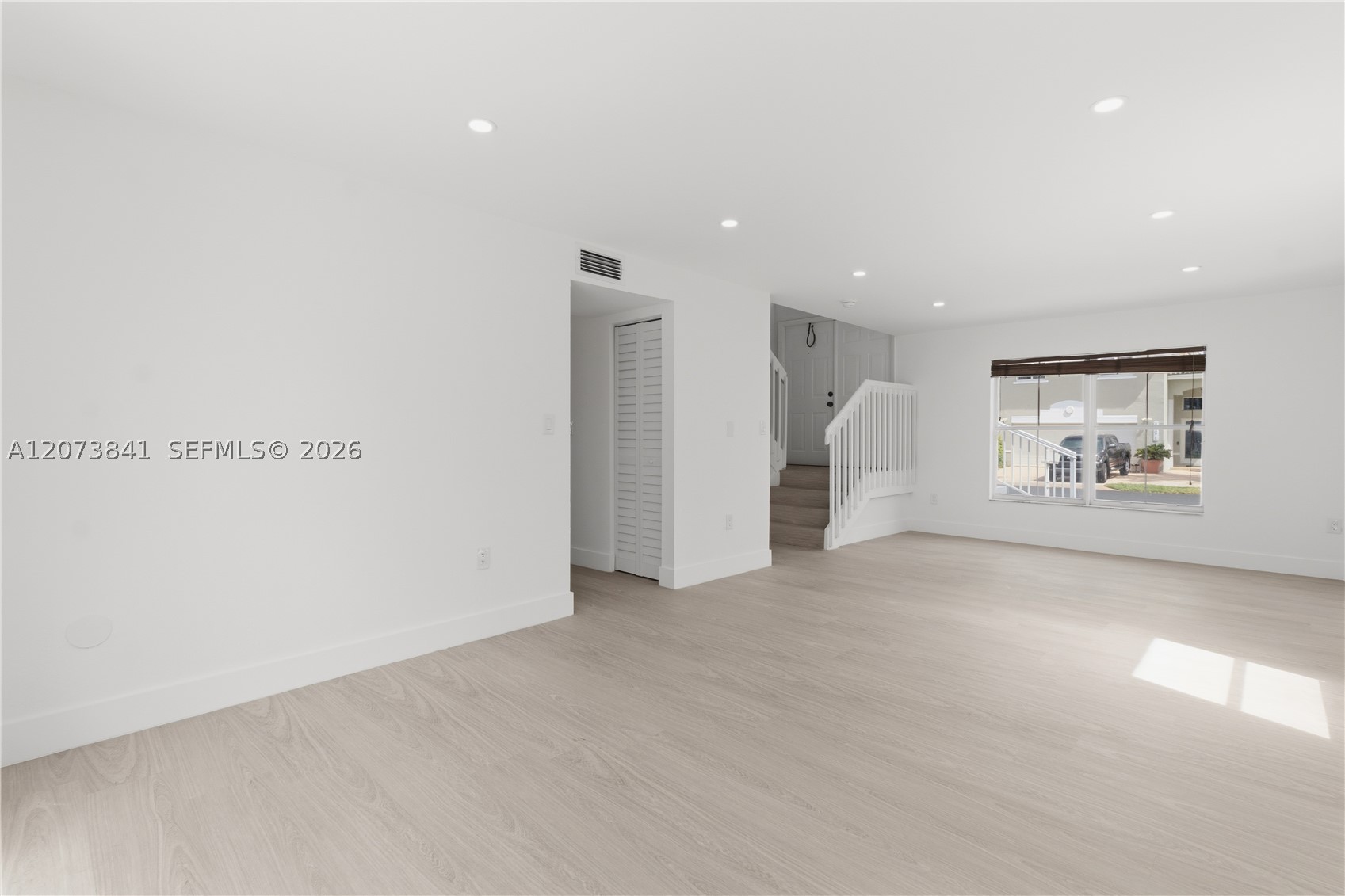 A12073841 Property Photo 5