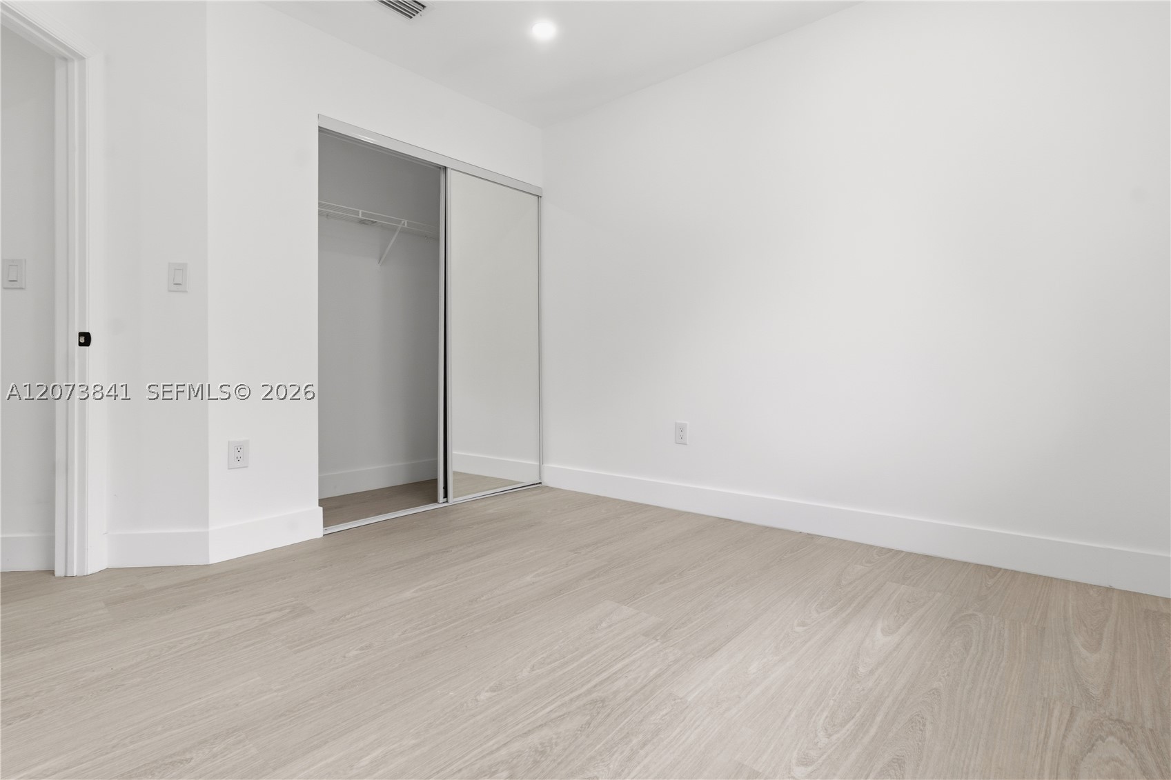 A12073841 Property Photo 13