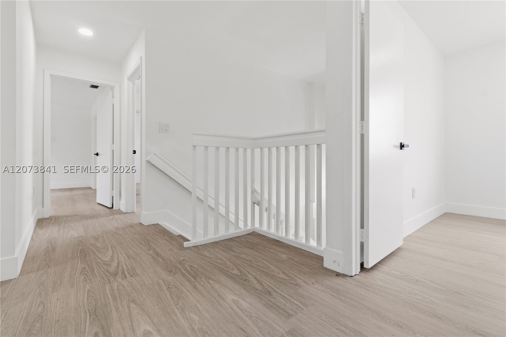A12073841 Property Photo 14
