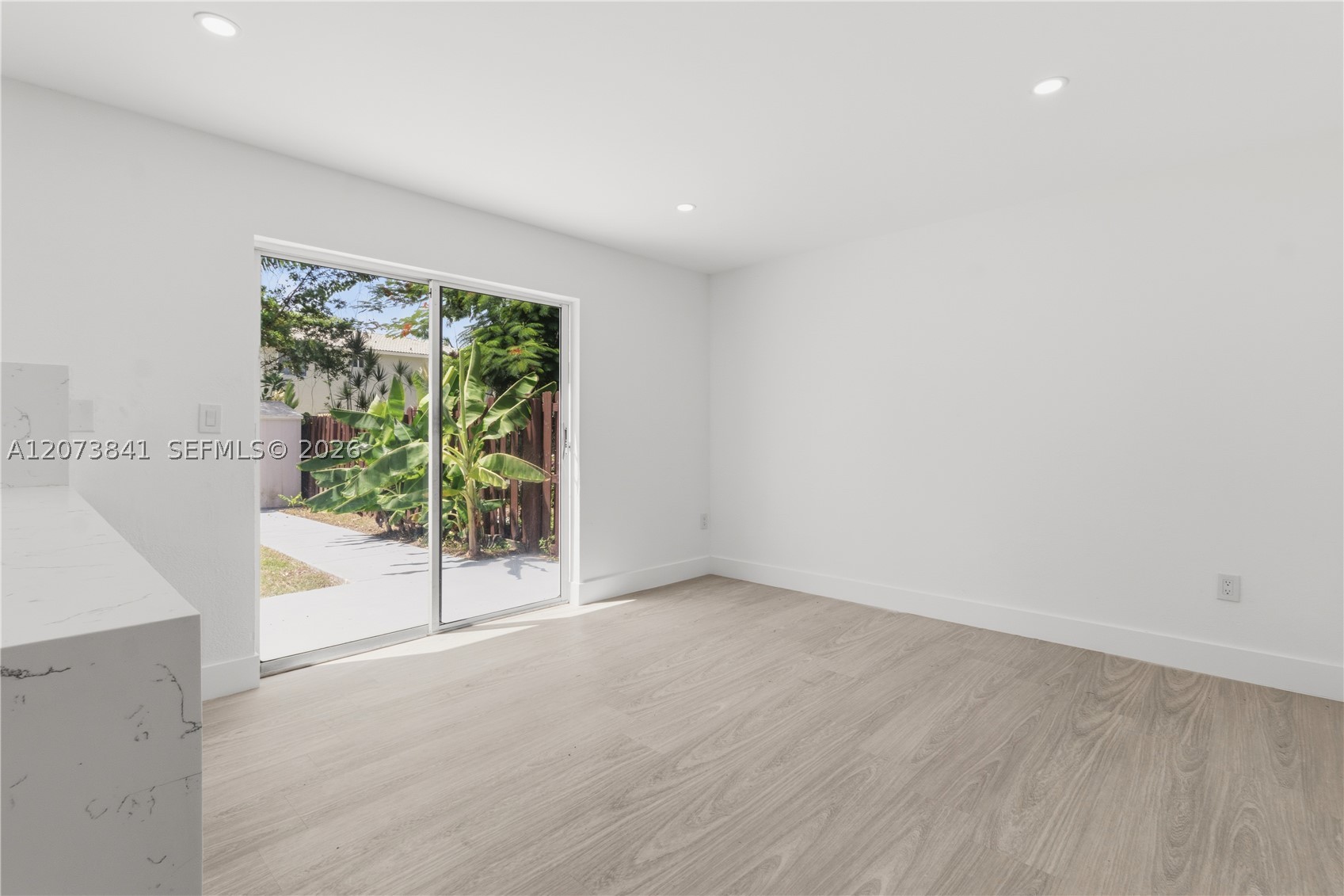 A12073841 Property Photo 24