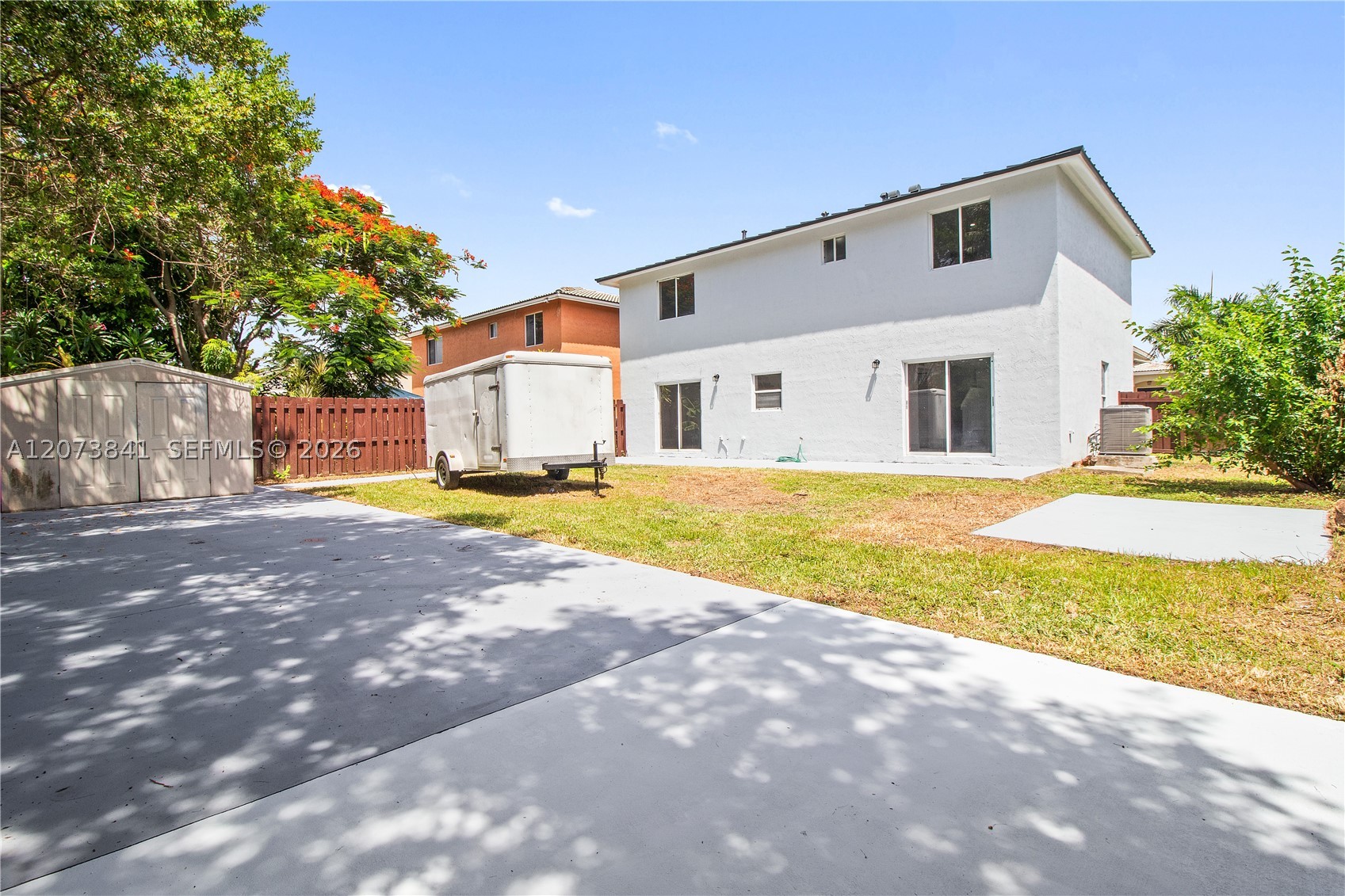 A12073841 Property Photo 33