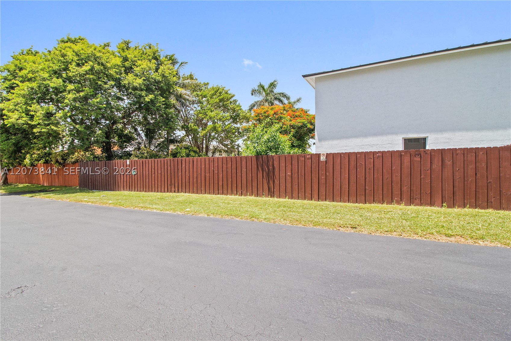 A12073841 Property Photo 36