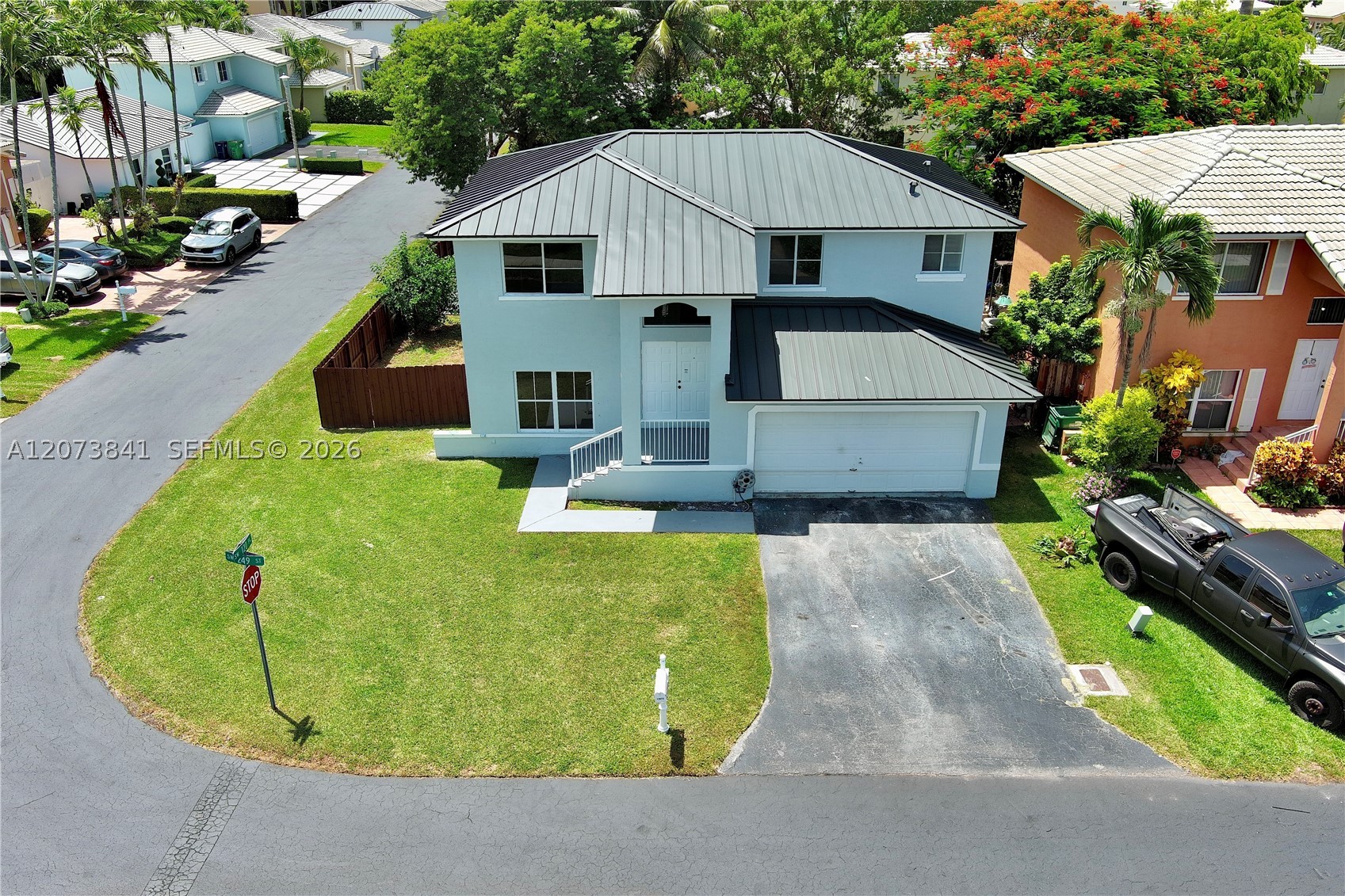 A12073841 Property Photo 39