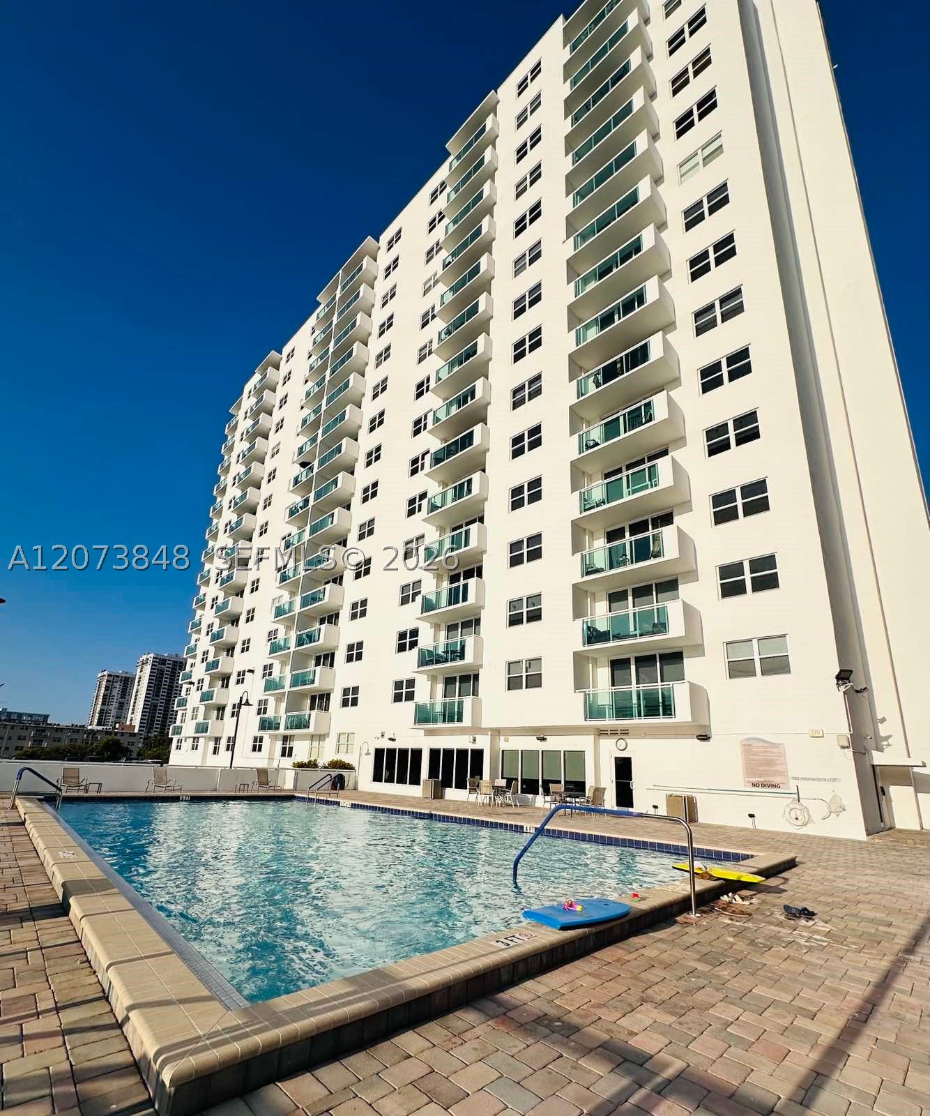 3000 S Ocean Dr 1218 Property Photo 1