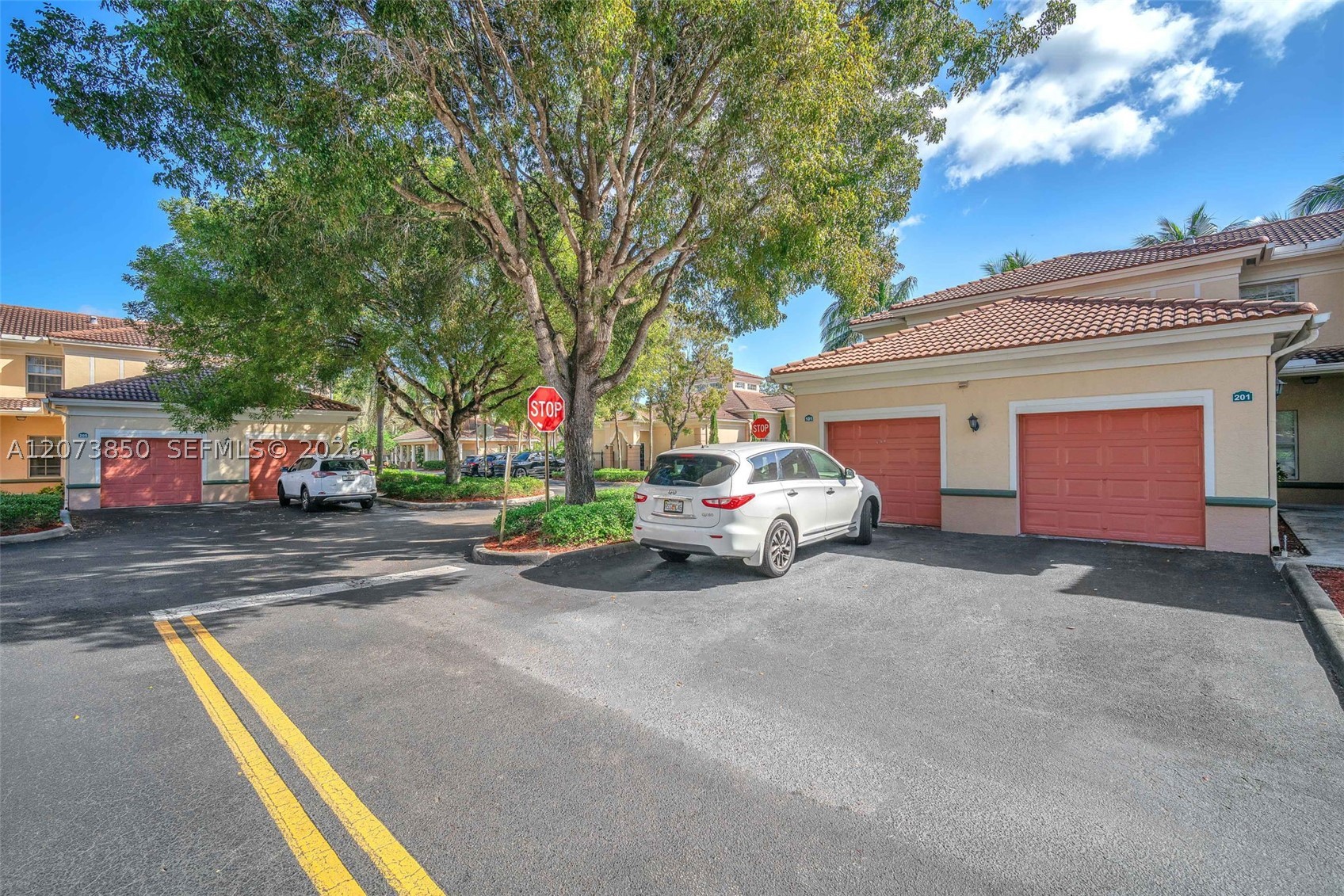 2532 Centergate Dr 201 Property Photo 4