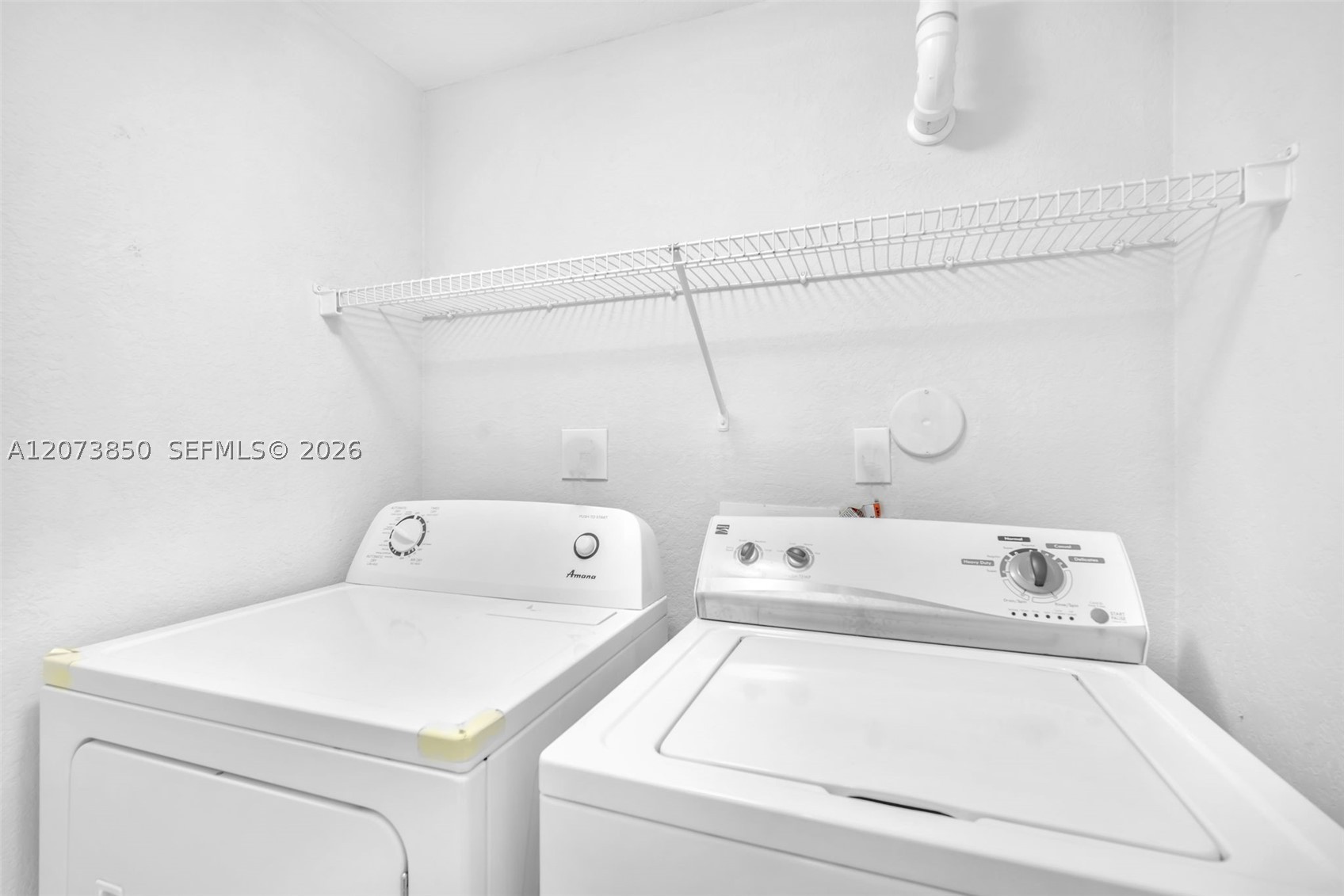 2532 Centergate Dr 201 Property Photo 18