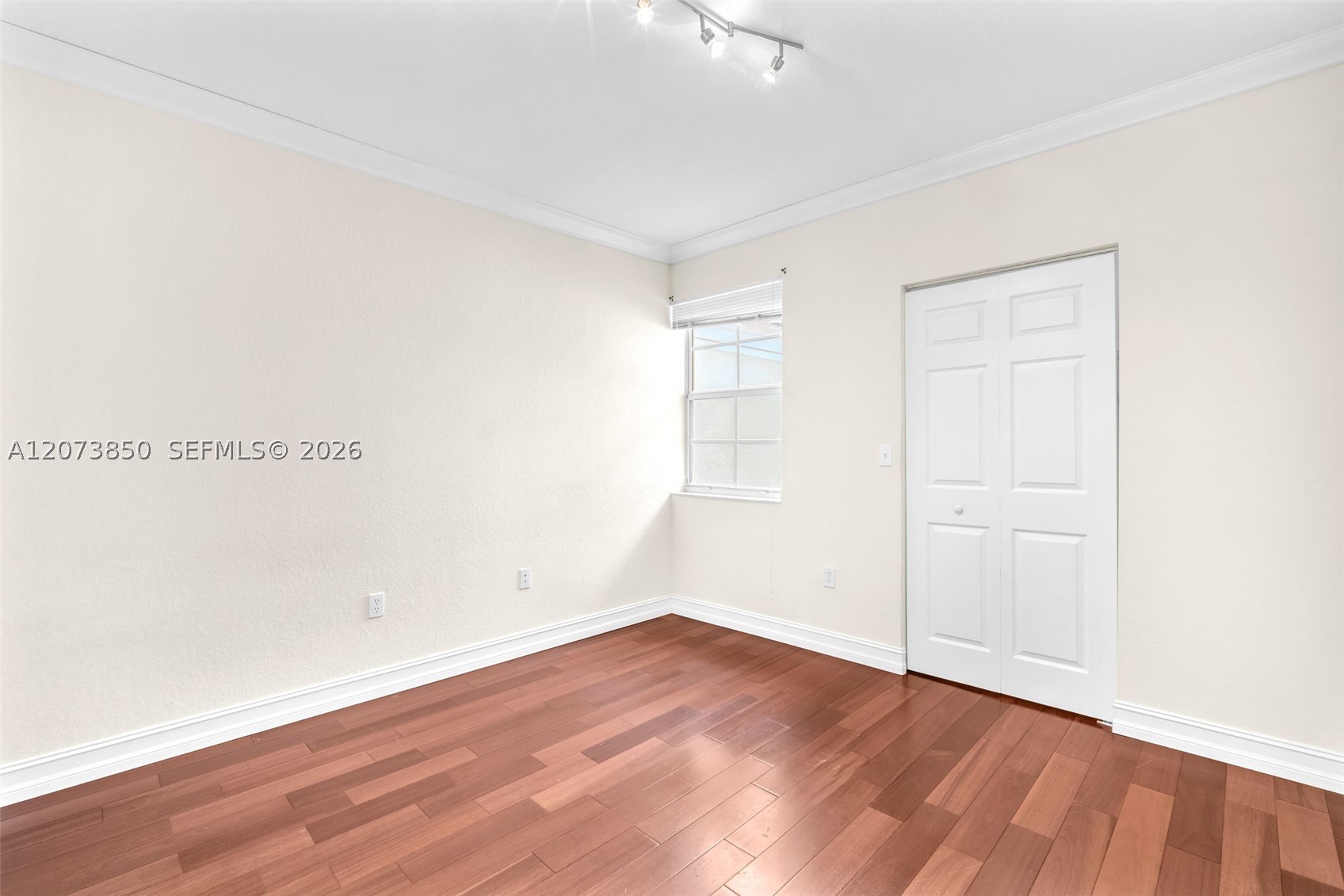 2532 Centergate Dr 201 Property Photo 20