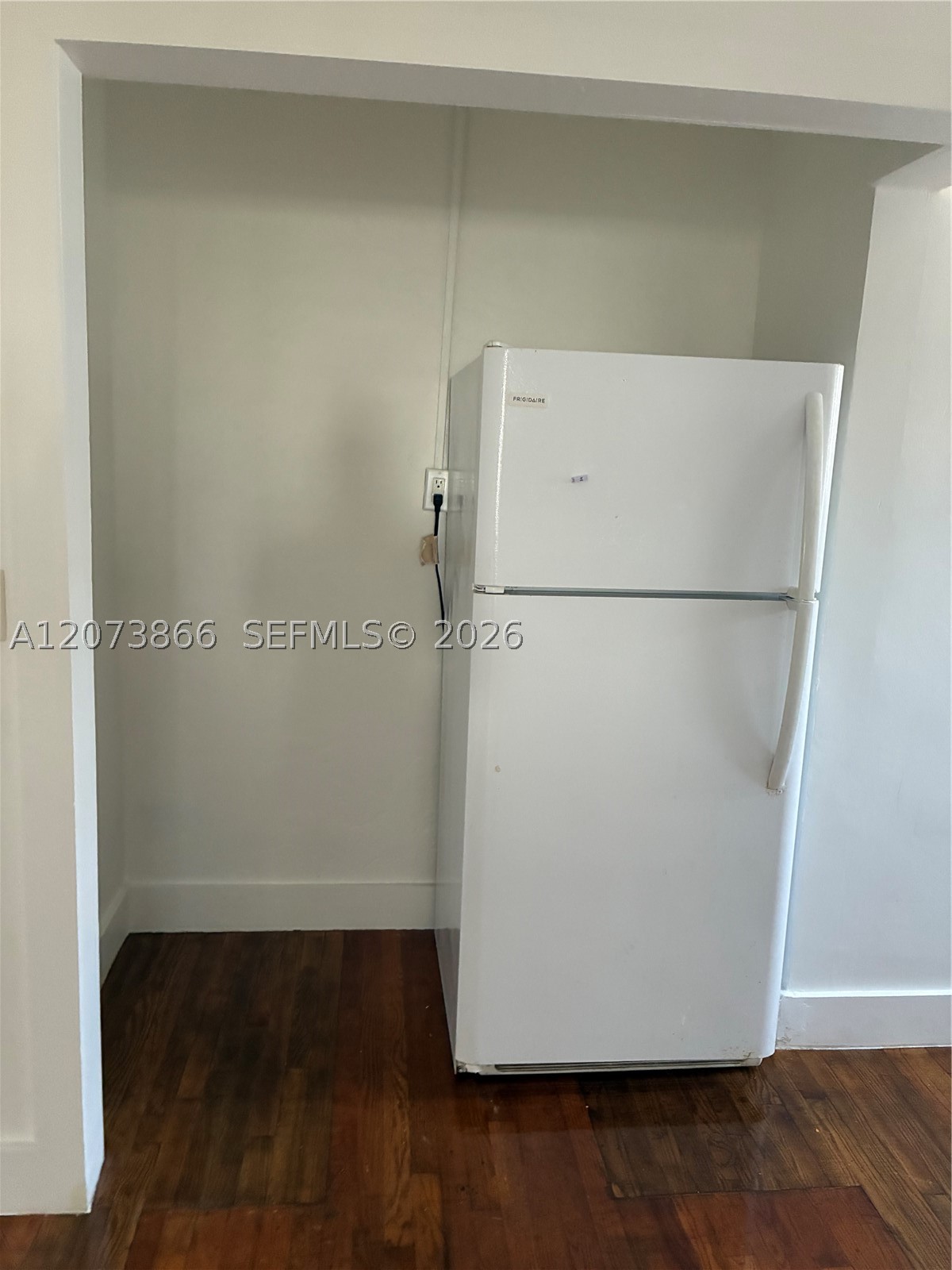 8020 Abbott Ave 4 Property Photo 7