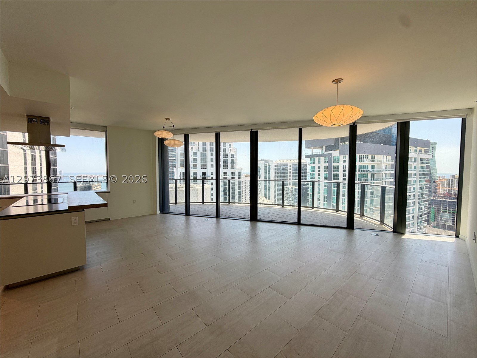1000 Brickell Plz 4301 Property Photo 3
