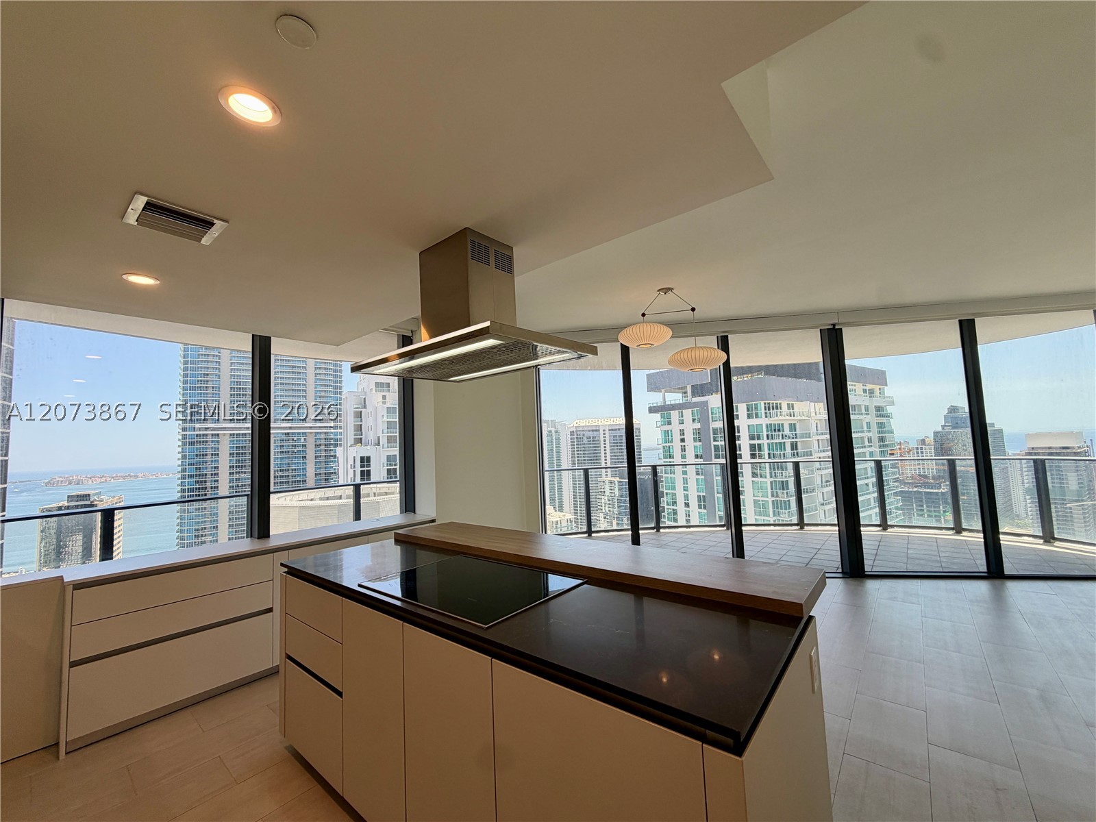 1000 Brickell Plz 4301 Property Photo 22