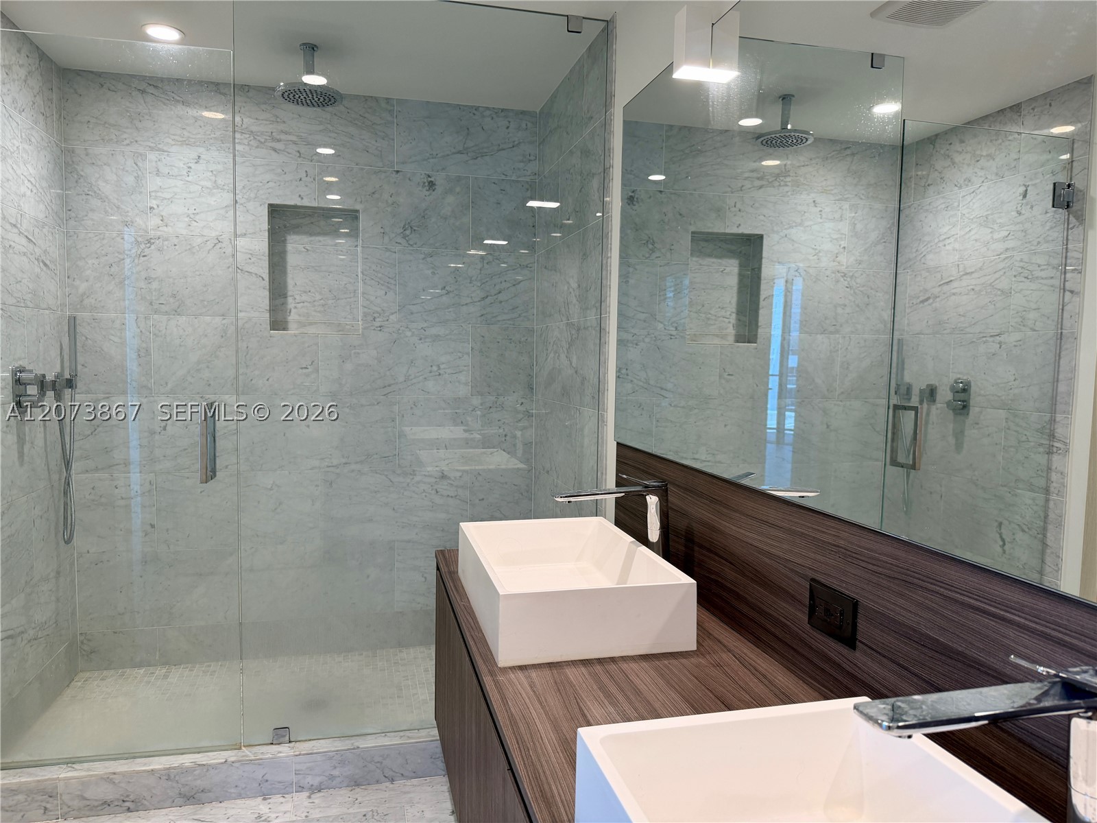 1000 Brickell Plz 4301 Property Photo 63