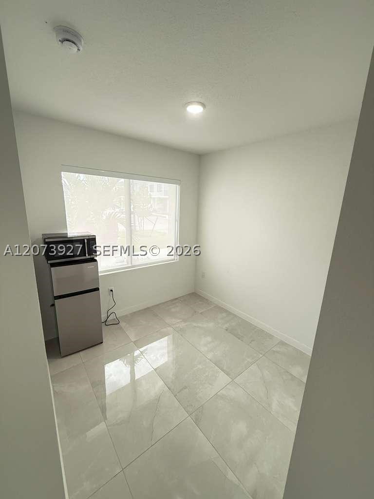 419 Nw 13th Ct 1 Property Photo 7