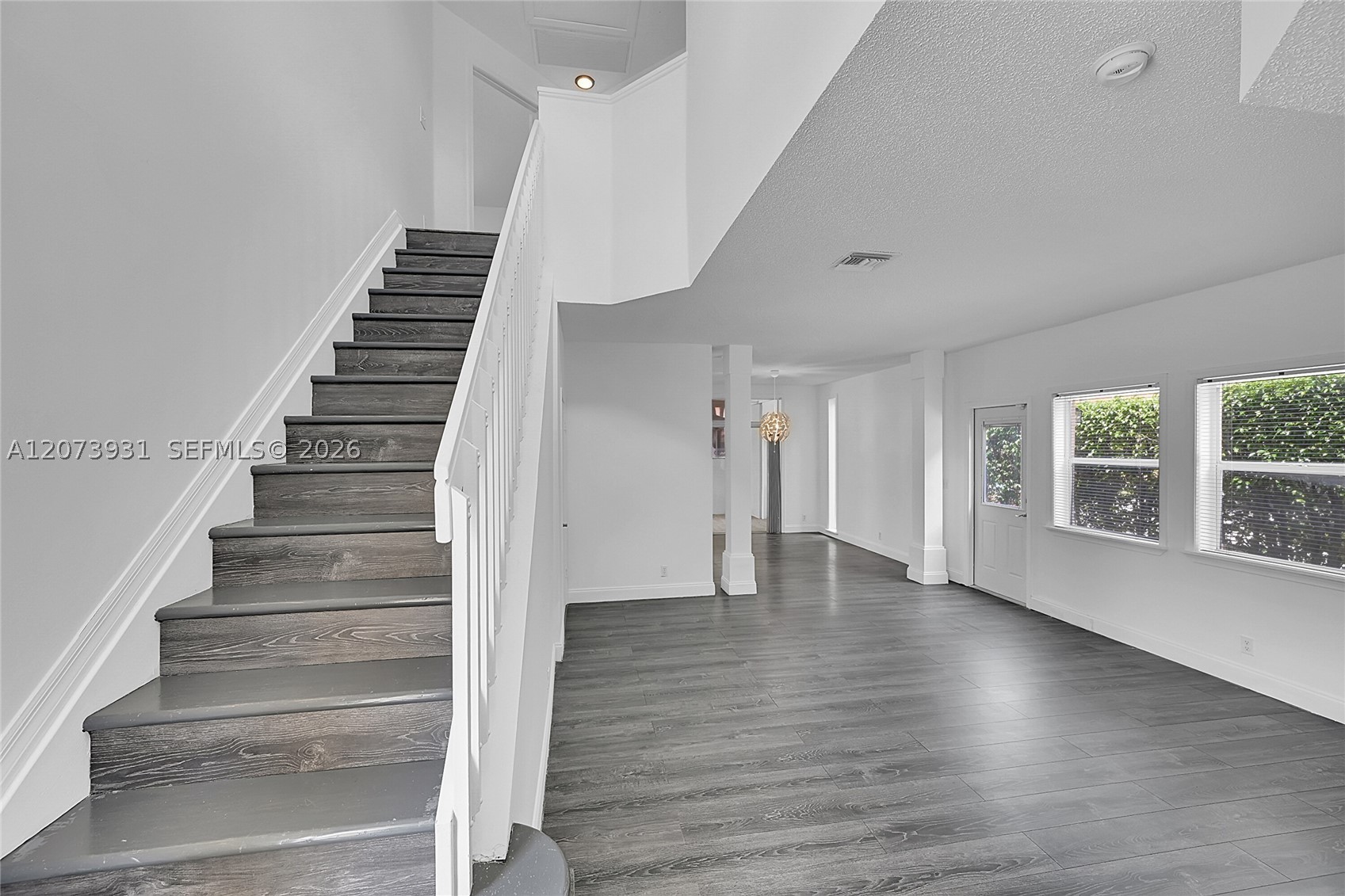 11201 Lakeview Dr 48-m Property Photo 7