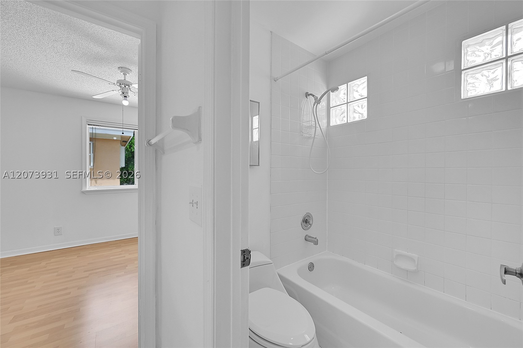 11201 Lakeview Dr 48-m Property Photo 23