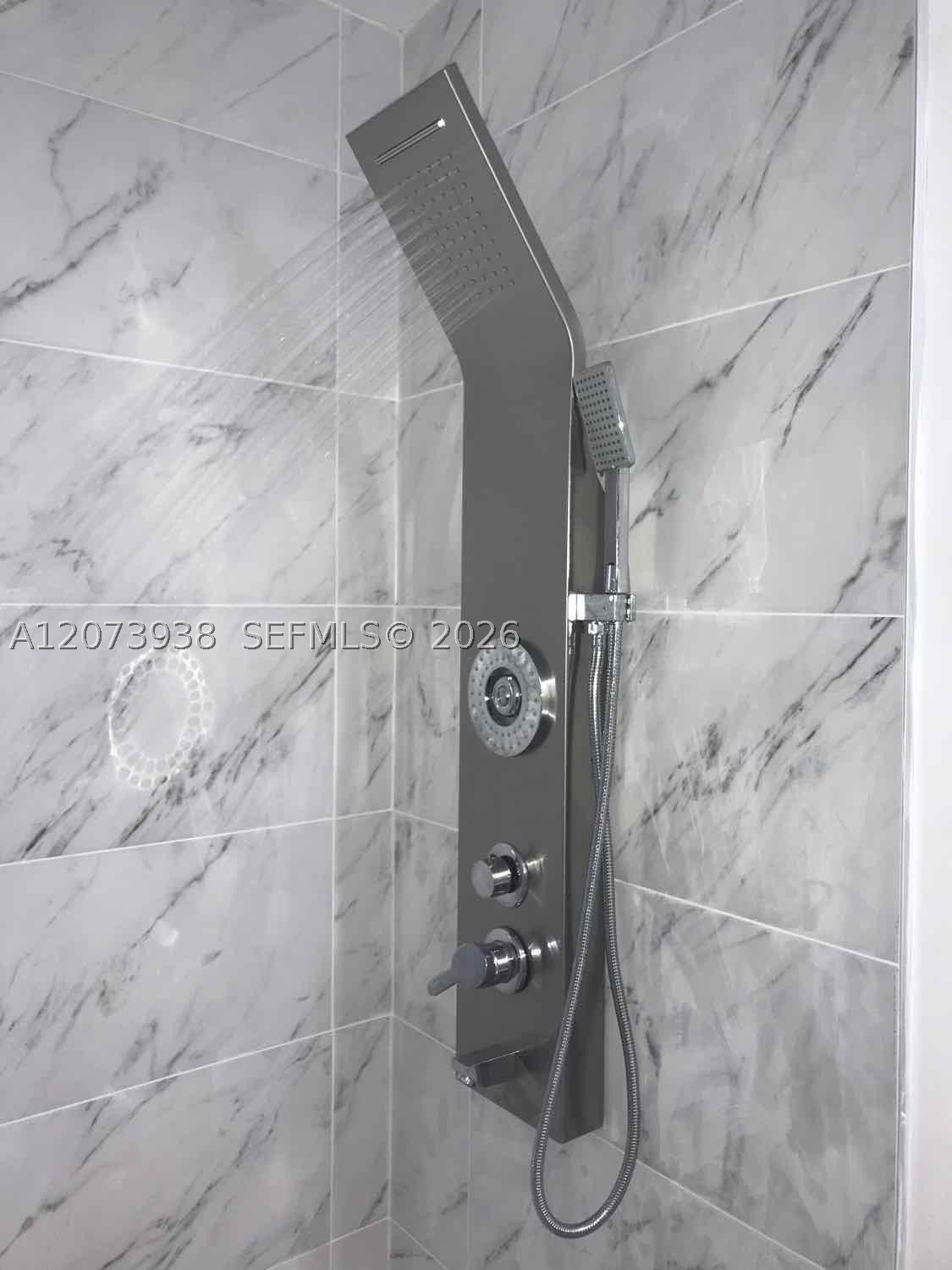 1920 Rutland St Property Photo 9