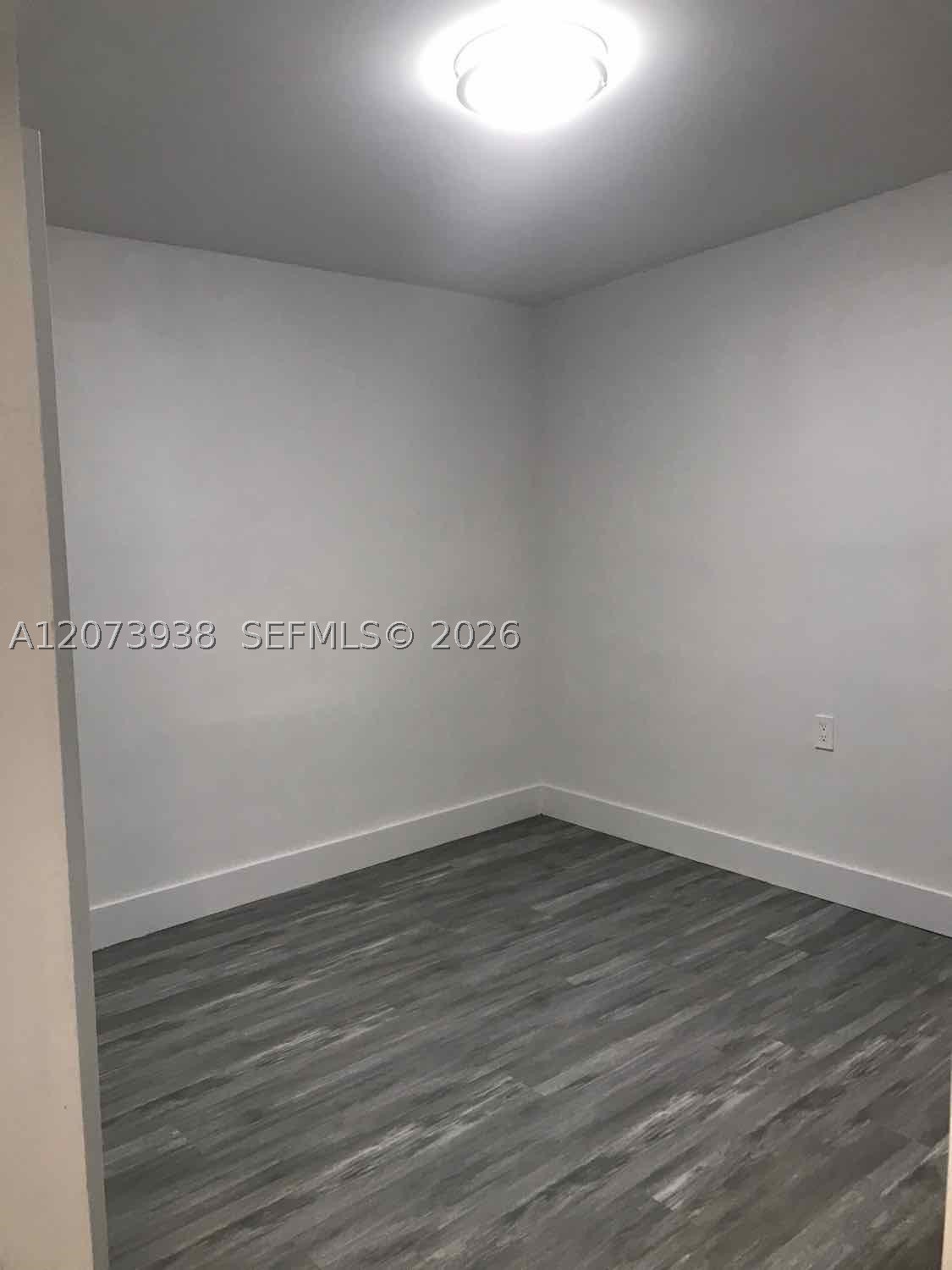 1920 Rutland St Property Photo 22