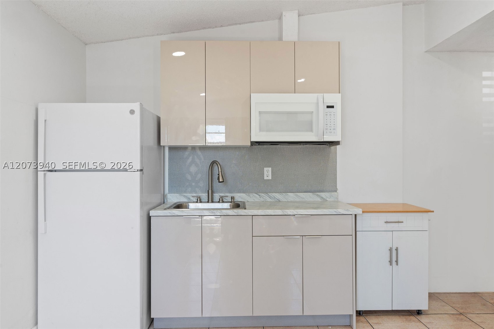 11259 Nw 88th Ave - Property Photo 3