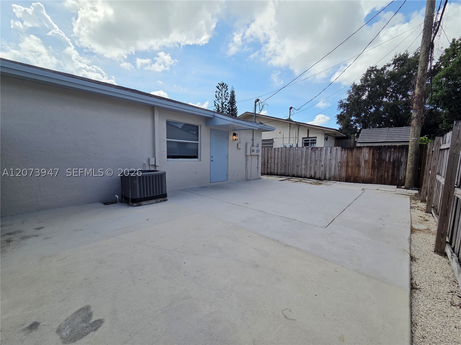 242 Nw 51st Ave 0 Property Photo 15