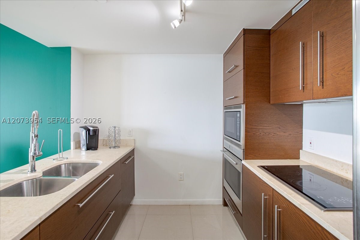465 Brickell Ave 4306 Property Photo 9