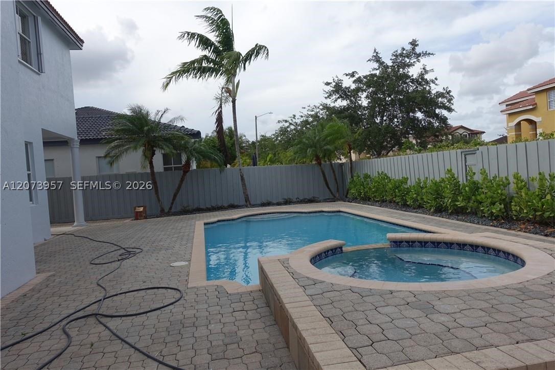 18125 Nw 89th Ct Property Photo 20
