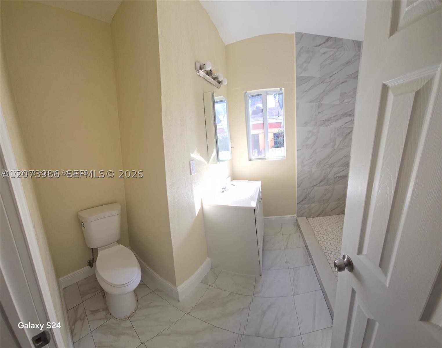1259 Nw 34th Ave Property Photo 10