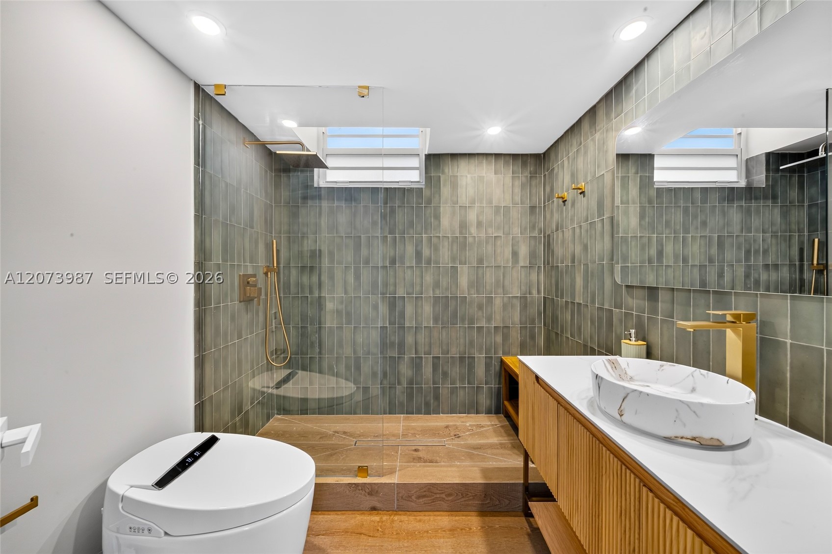 301 Ocean Dr 201 Property Photo 19