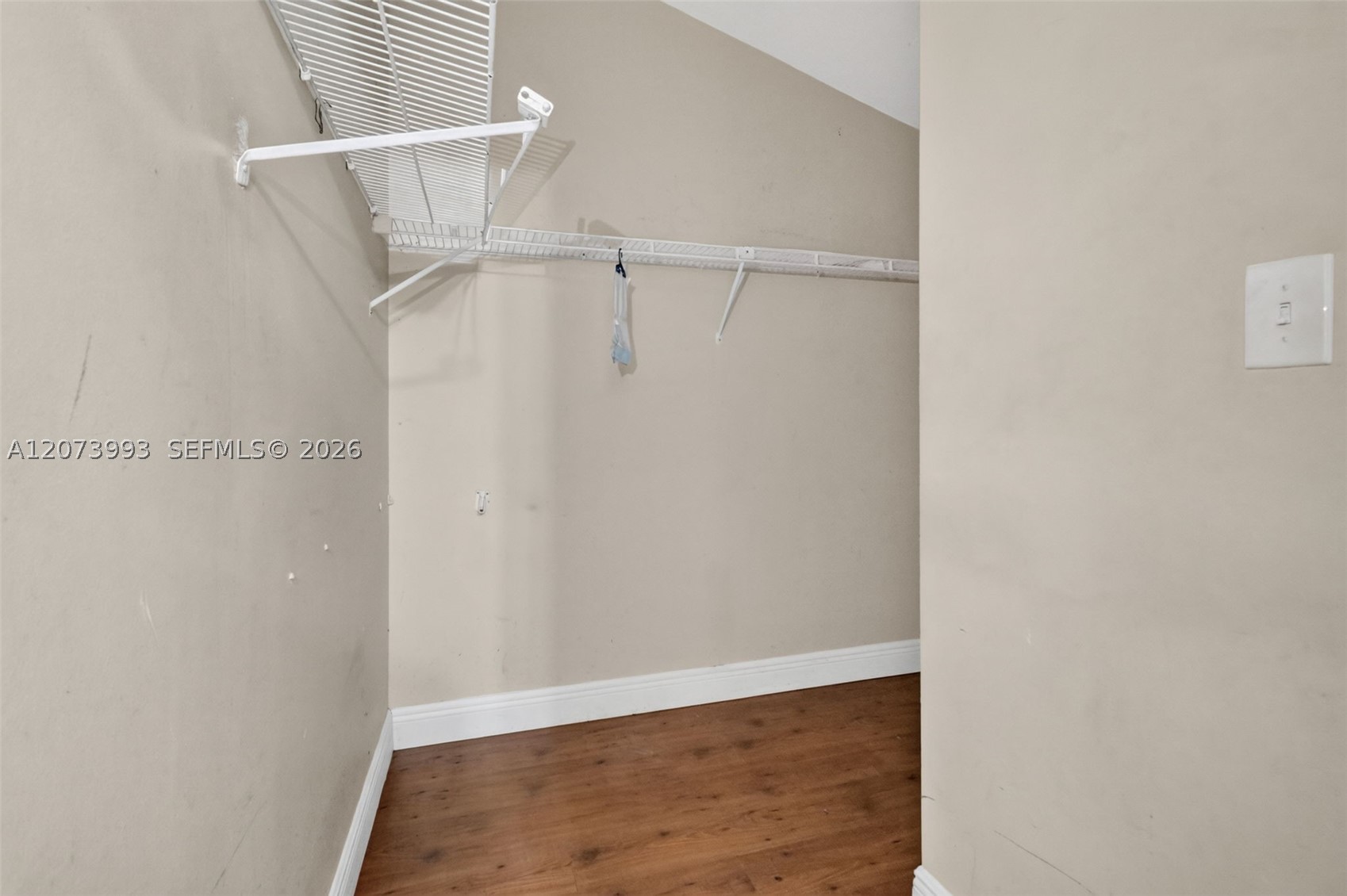253 Ne 211th Ter Property Photo 32