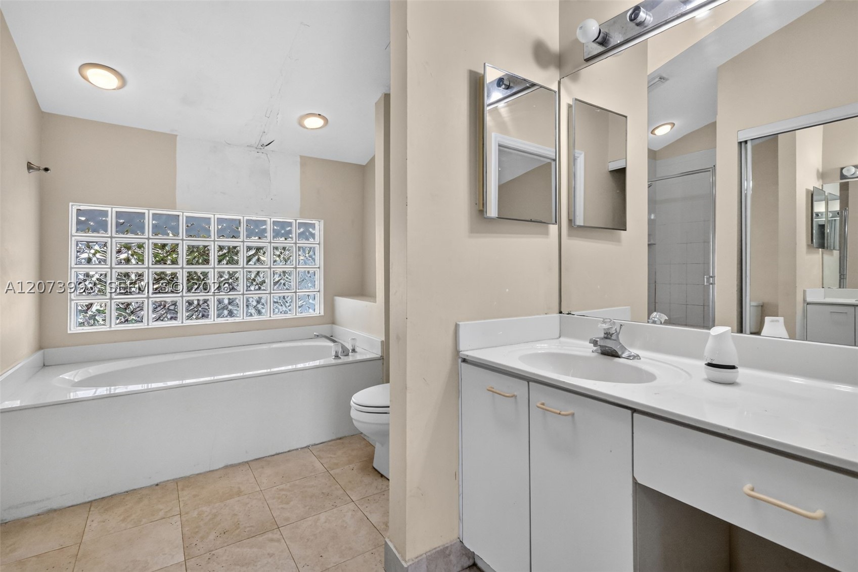 253 Ne 211th Ter Property Photo 33