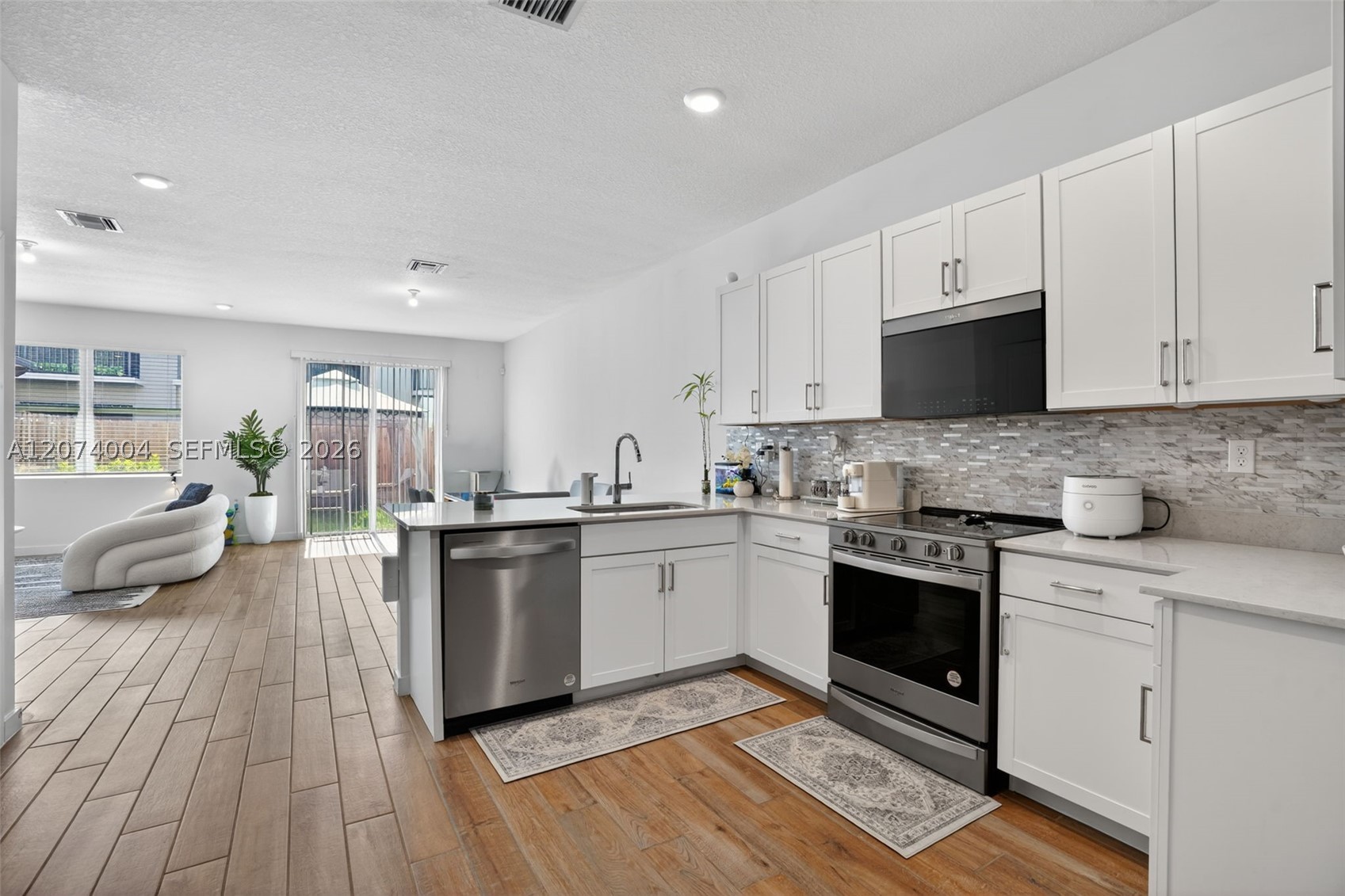 163 Ne 13th Cir N/a Property Photo 8