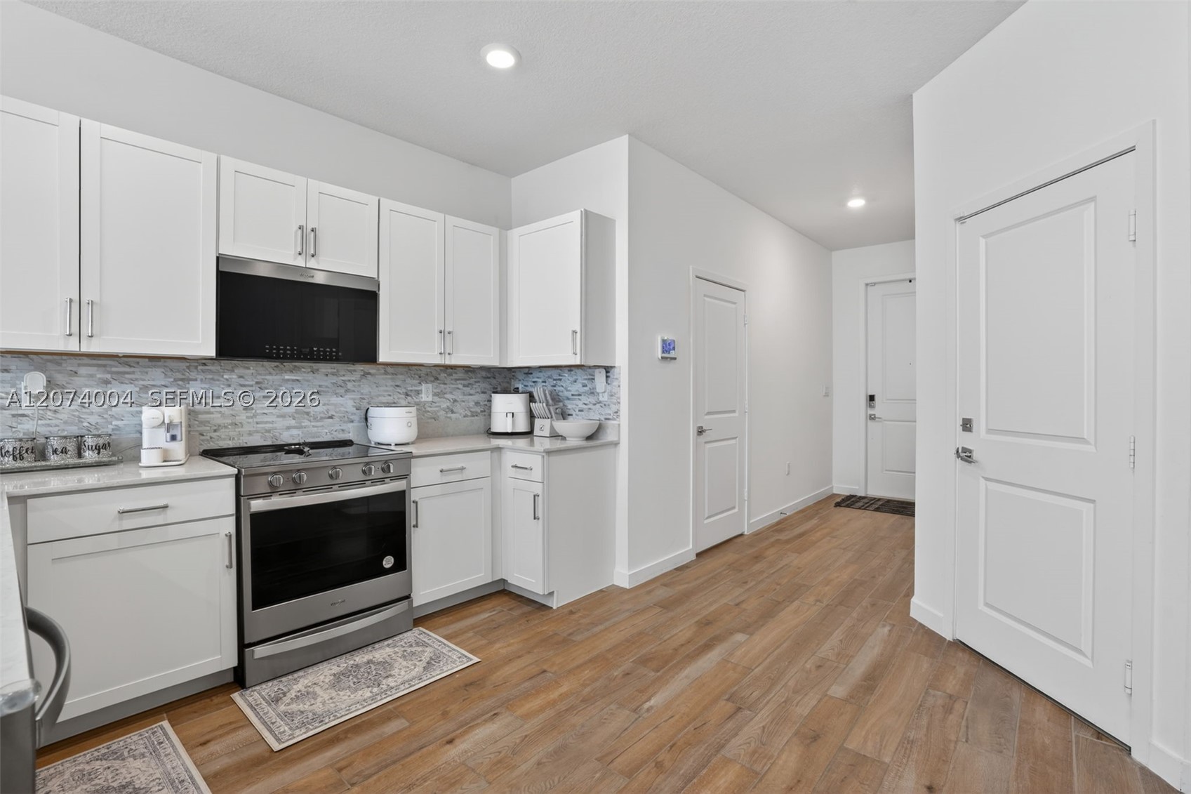 163 Ne 13th Cir N/a Property Photo 10