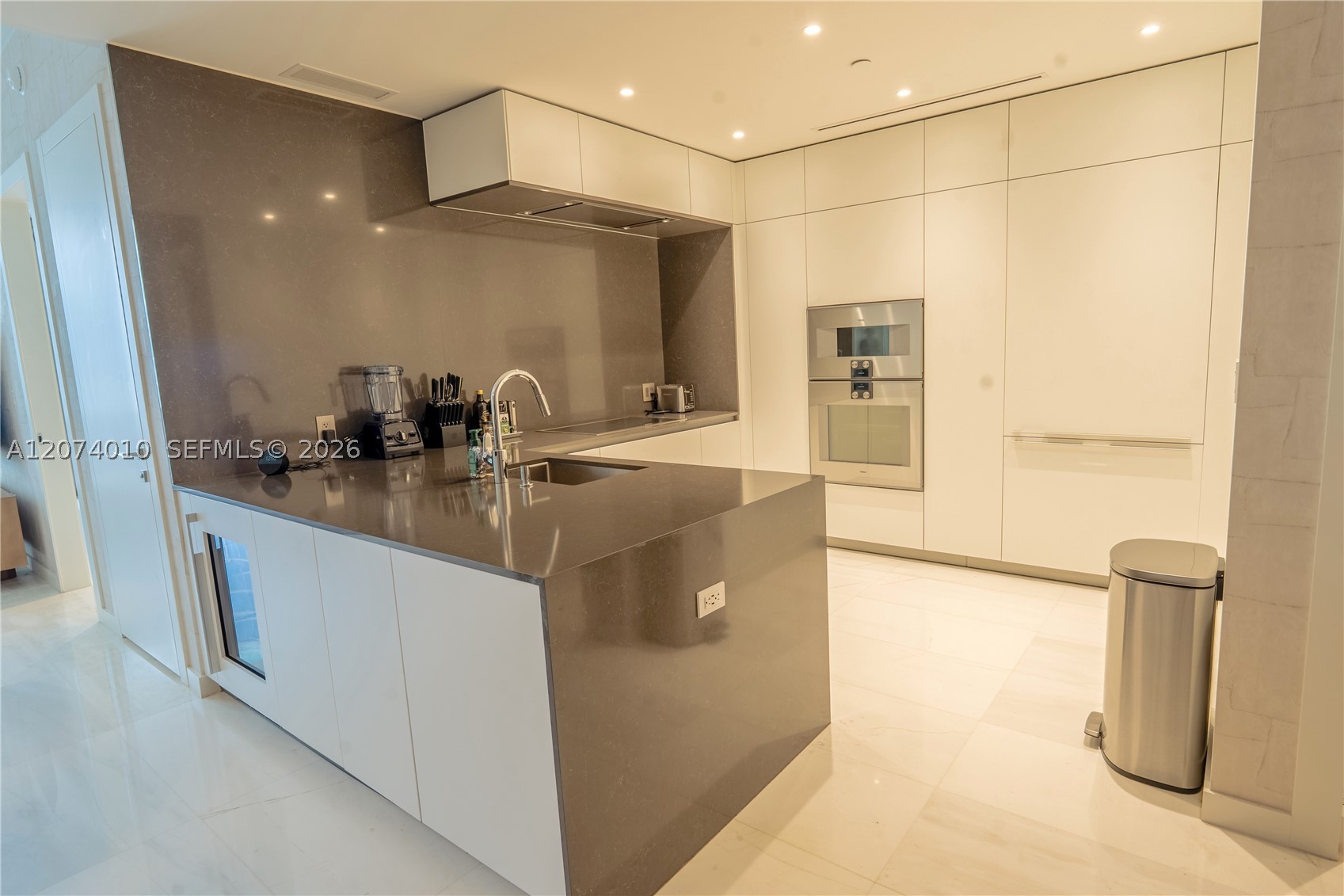 300 Biscayne Boulevard Way 3109w Property Photo 6