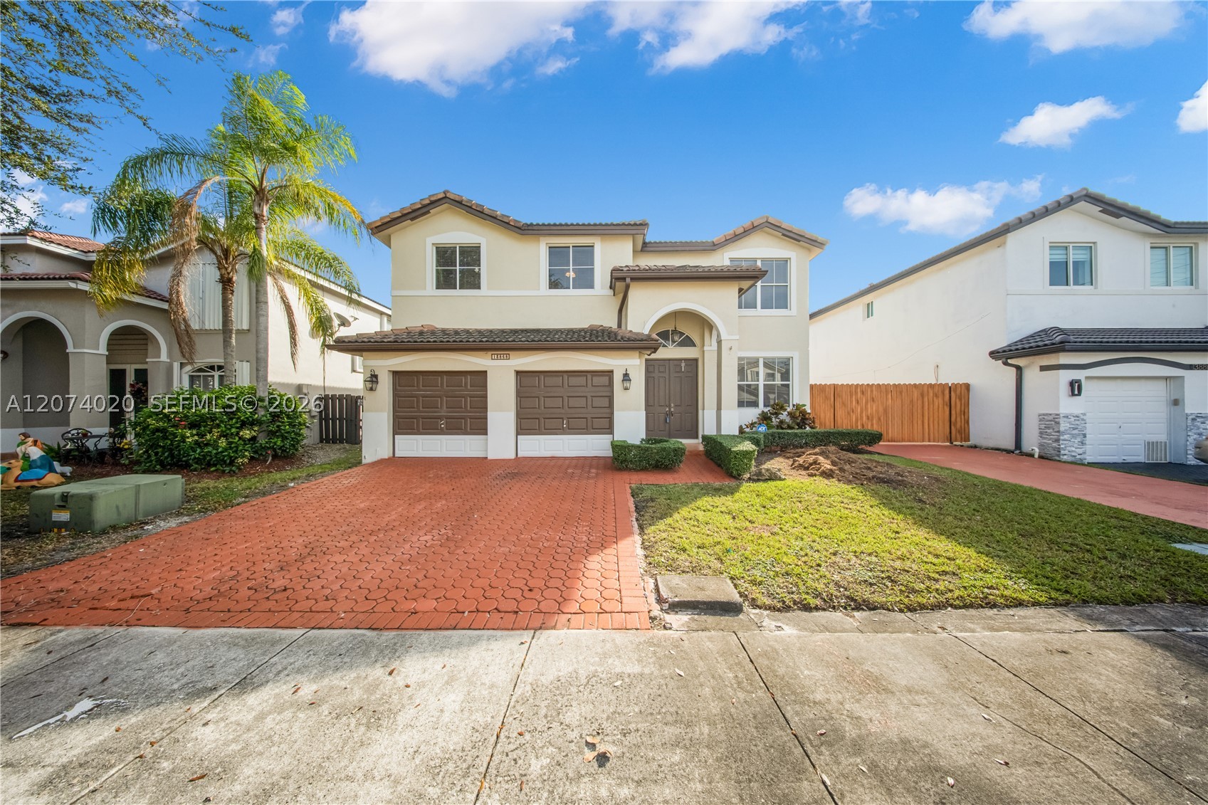 13868 SW 38th Ter Property Photo 1