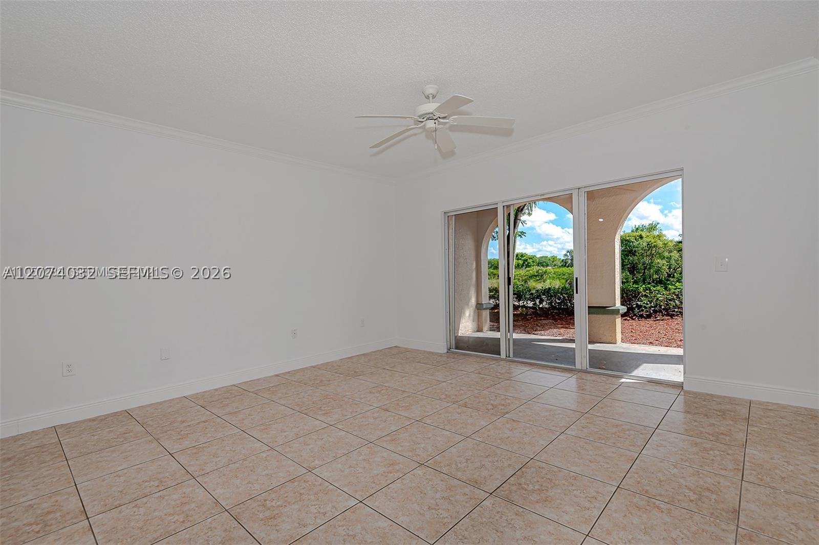 2452 Centergate Dr 103 Property Photo 5