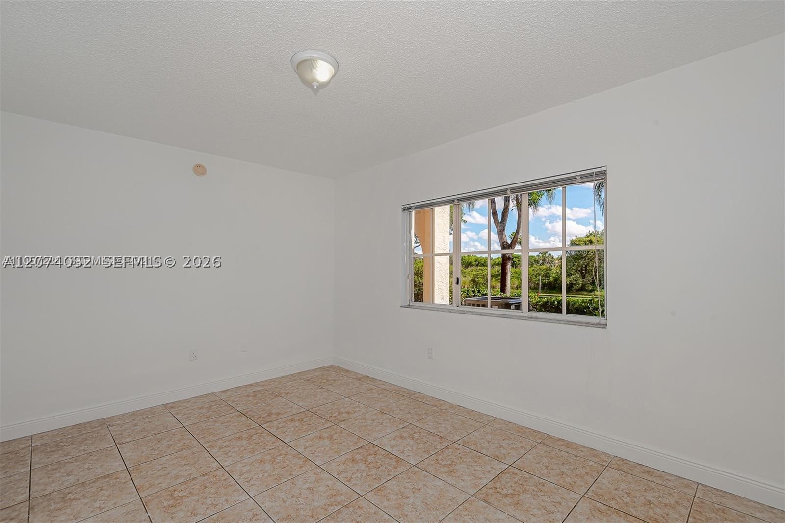 2452 Centergate Dr 103 Property Photo 13