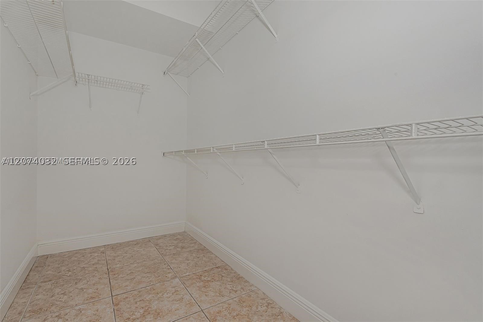 2452 Centergate Dr 103 Property Photo 15