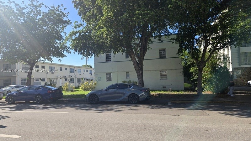 1217 71st St Property Photo 16